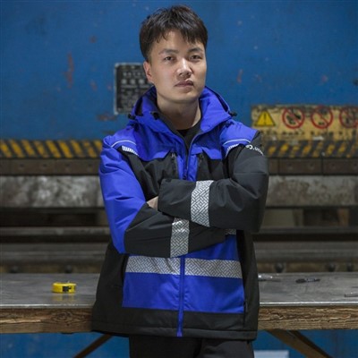 سترات العمل ذات الغلاف الناعم